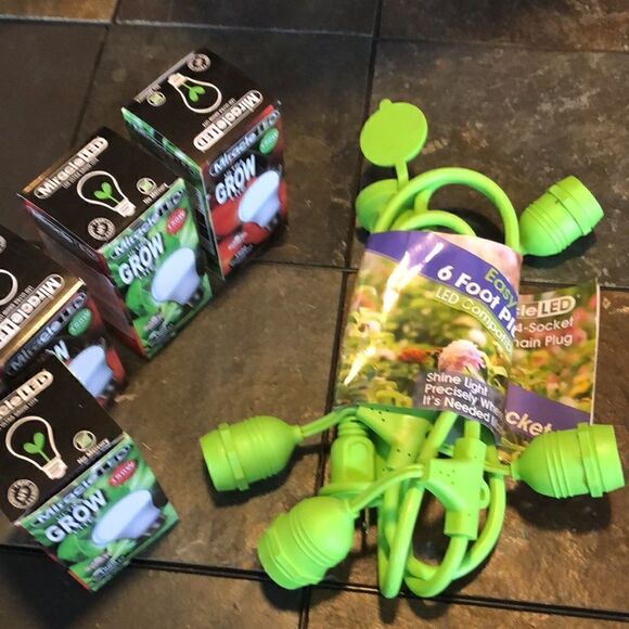 COPY 4- MIRACLE LED Grow Light Cord System 4 Socket 4 Bulbs Included-Linkable - Picture 8 of 8